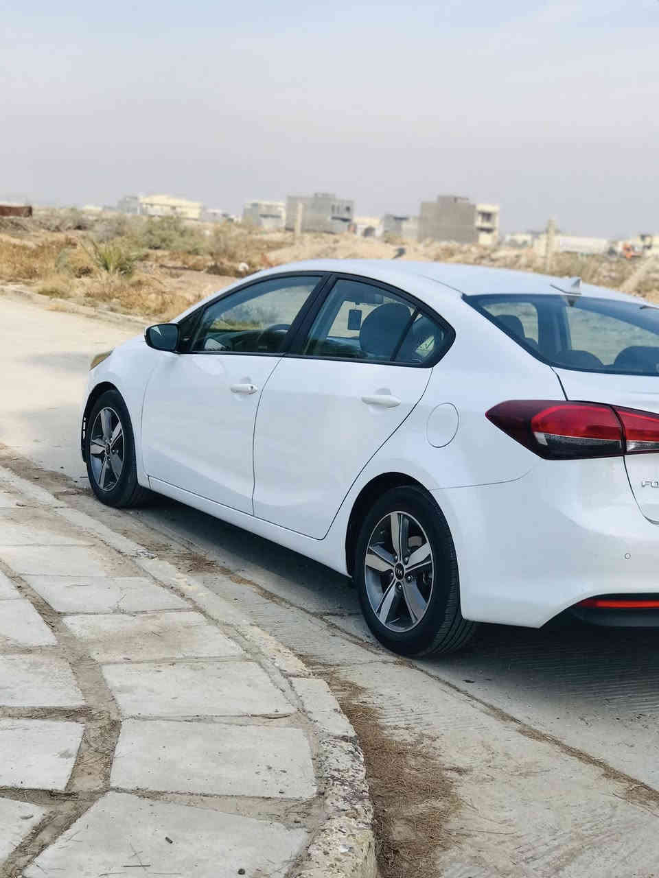 اسلام عليكم
كيا فورتي 2018 للبيع رقم بابل حادثهه جاملغ وبنيد بدون دواخل مكينه 2000 دوش سياره جاهزه مكينه وگير وحداديه وكهربائيات تخم تاير متصرف عليهه الف مكان بابل / الاسكندريه 
سعر 126 
ر. هـ ***********
