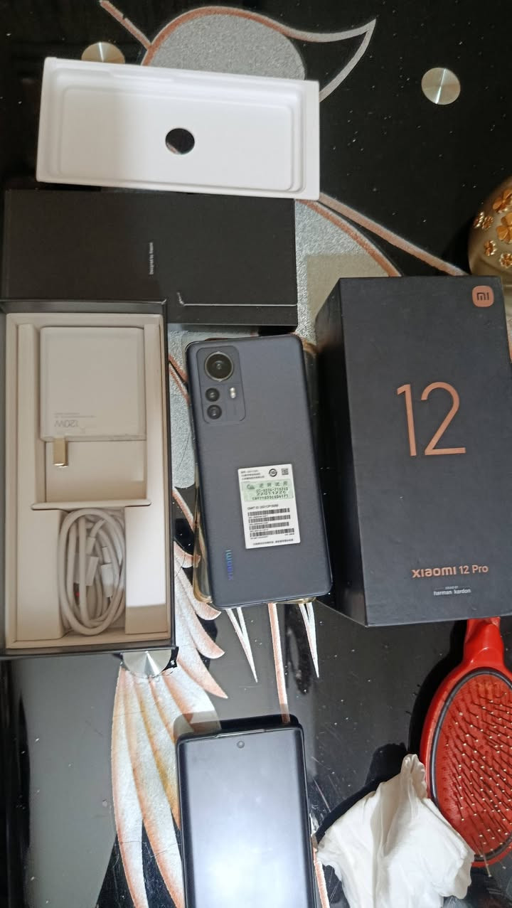 السلام عليكم شاومي M12 pro
كامل ملحقات الجهاز جديد 
النضافه 100
من افضل الشاشات 
الذاكره 256+ العشوائي 12+4
بس بيع مااراوس 
الجهاز نسخه صينيه 
السعر 275 قفل قفل بدون عمله
مكاني بغداد


**إذا كنت صاحب هذا الإعلان وتريد حذفه لأي سبب، رجاءا أرسل رسالة إلى الدعم الفني**