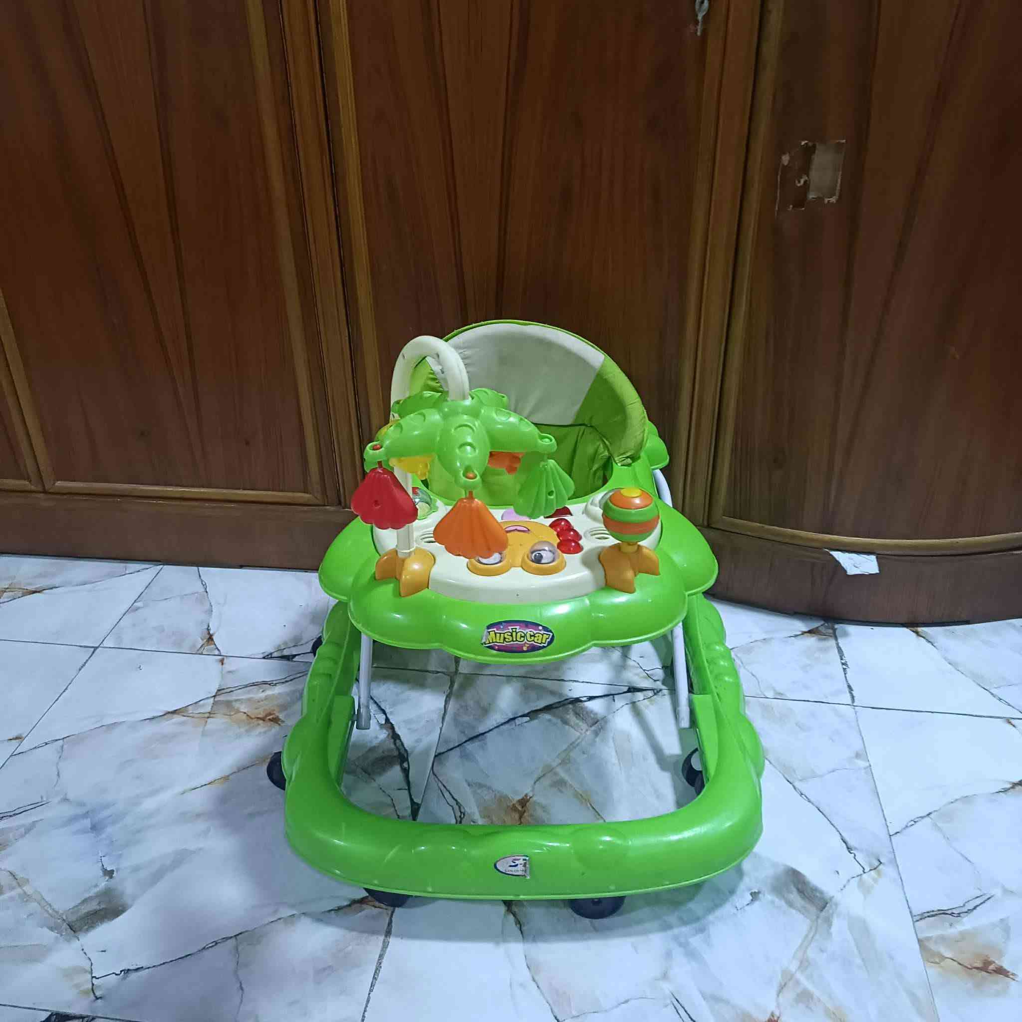 للبيع الحريه ثانيه شارع المدارس البايسكل حجم ١٢للبيع بسعر ٢٠زنجيل عوزه تبديل الحجله جديده ب١٠الكاروك ١٥ عربانه  ب١٠تواصل مع صاحب الرقم اني مكلف بالنشر ***********
