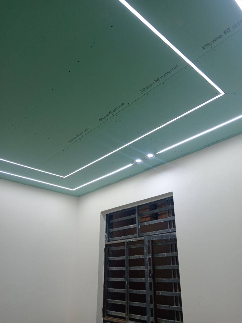 كهربائي متفرغ لجميع أنواع التاسيسات الكهربائيه الحديثه وجميع مراحل سحب تشطيب نزالات أسعار مناسبه للتواصل ***********
