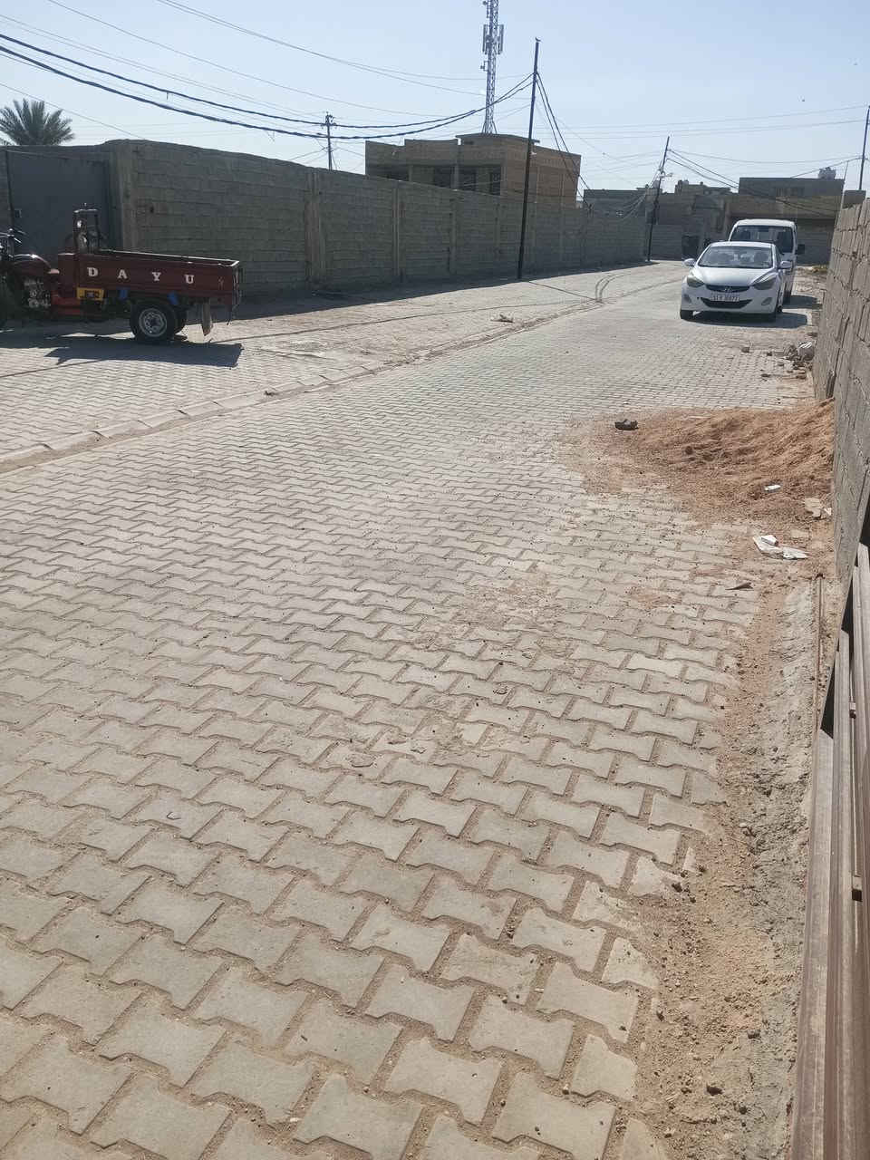 السلام عليكم الدار للبيع في الدوانم خلف السجه شارع بيت عنيد مساحه 580 نقص ارضيه وابواب داخلية فقط تفاصيل داخل المنشور،، ***********
