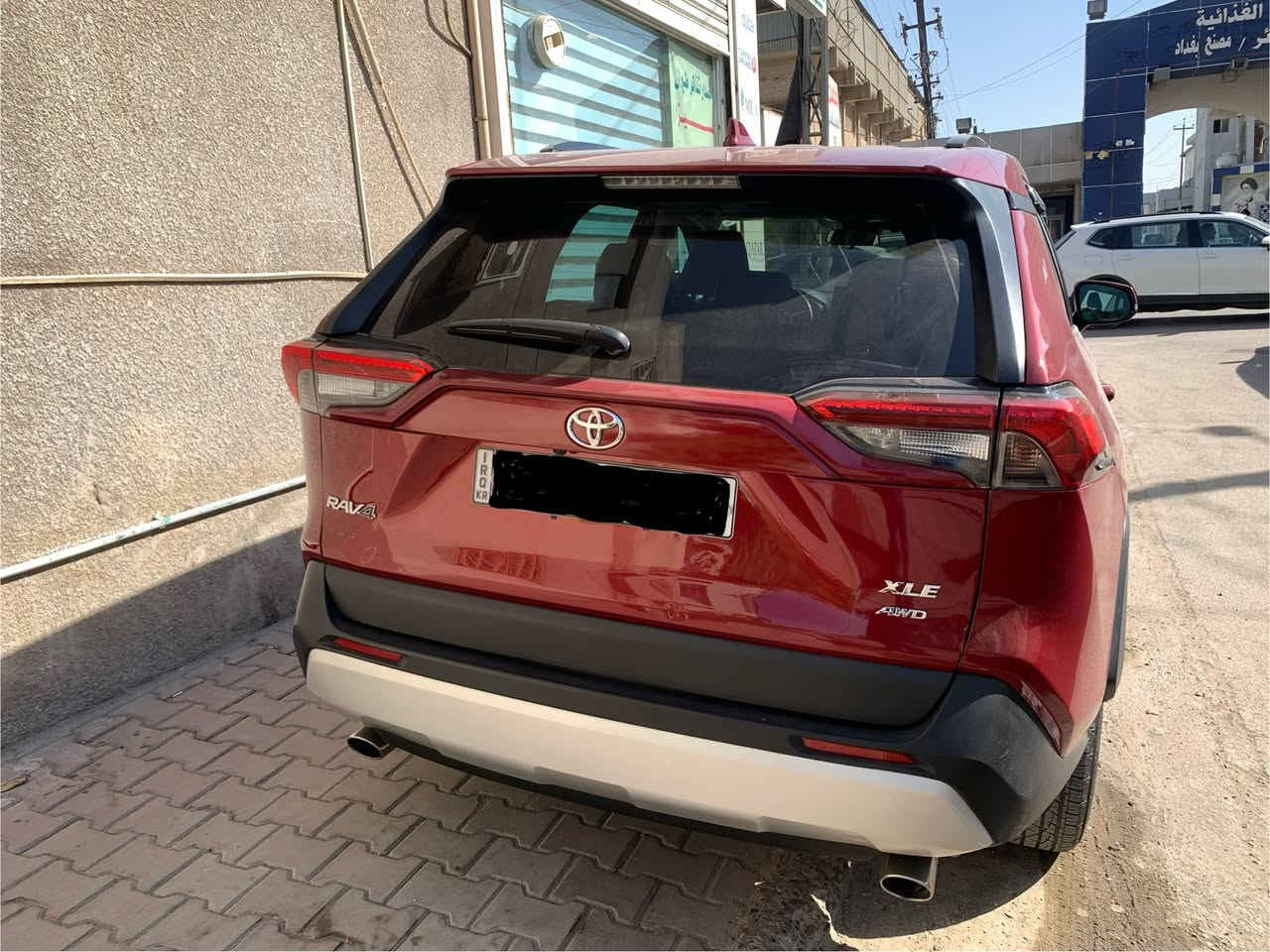 ف 4 حوديل 2020 جديدة ماشية 61KM تخم تايرات جديد بطارية محرك جديد فو مواصفات جنطه كهرباء تحكمات قيادة  سيارة كلش اقتصادية نعومه  بيه عزل حرارة 4 جامات  الاستفسار  سيارة اربيل ***********

