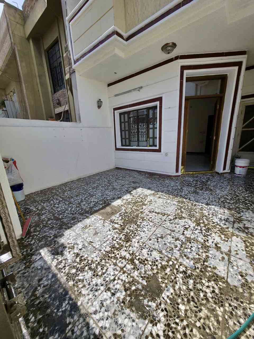 دار للإيجار مساحة 100م

يتكون  البيت من مدخلين وصالة ومطبخ واسع وثلاث غرف نوم وحمامين وكراج واسع وبيتونة

الموقع /الدورة/الشرطة ابو طيارة/فرع النجم الساطع

السعر/800 ألف

للإستفسار/***********
