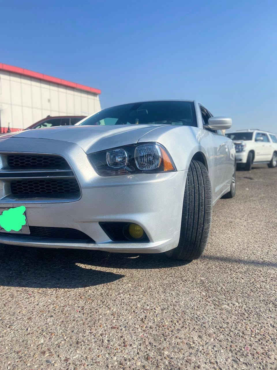 جارجر موديل 12للبيع رقم بغداد مكان السياره ديوانيه بيه ٣قطع بدون دواخل السعره135وبيه مجال قليل الشراي يراسلني على هذا الرقم ***********
