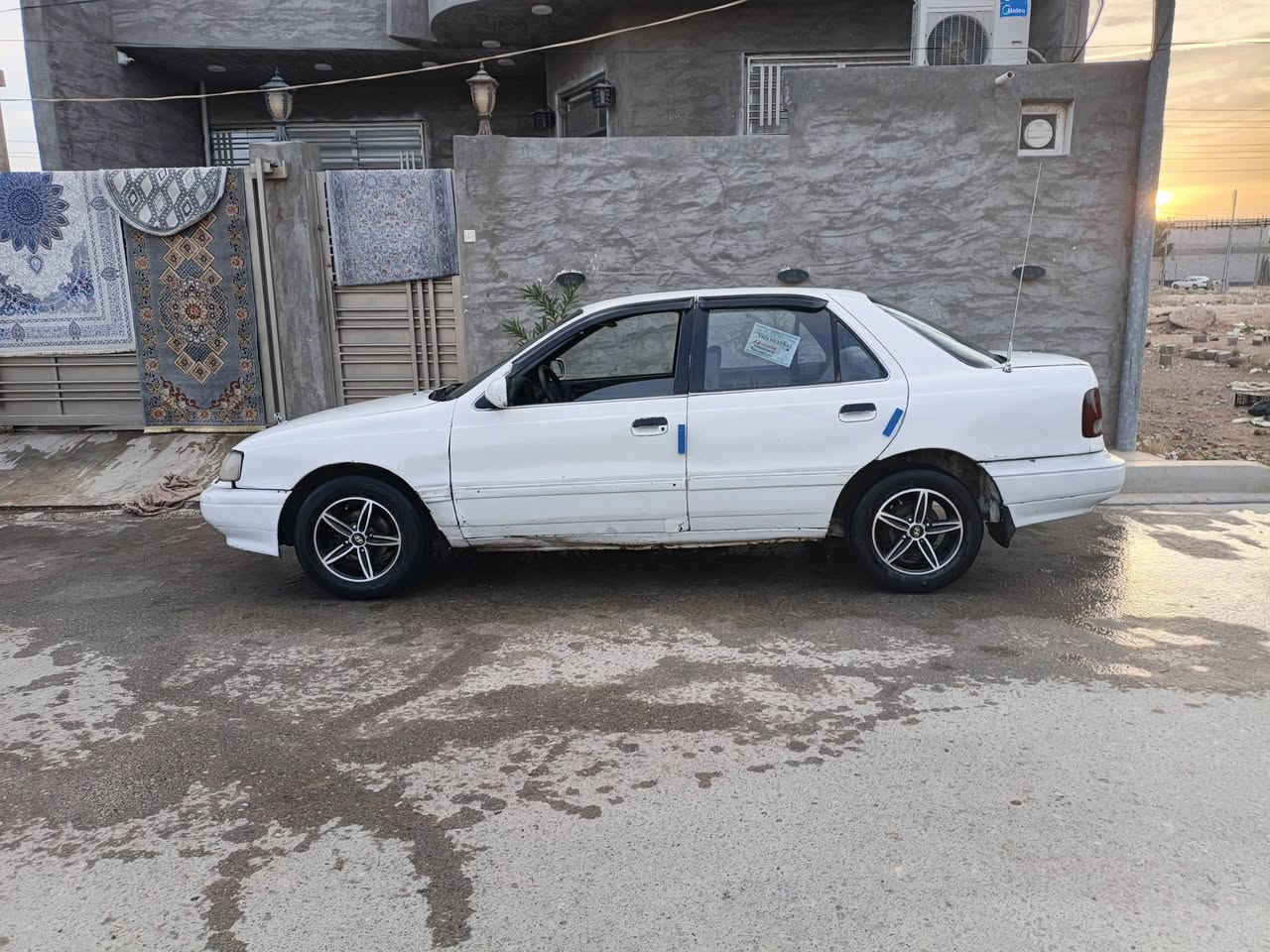 السلام عليكم
للبيع الانتره مصطره 1993
رقم ديالئ انكليزي 
مكينه وكير كفاله كير اوتماتيك 
صدر امامي خلفي جديد 
سياره جاهزه الف متصرف عليها شرط التحويل عنواني ديالى بلدروز السعر 24 وبيها مجال قليل جداا ***********
