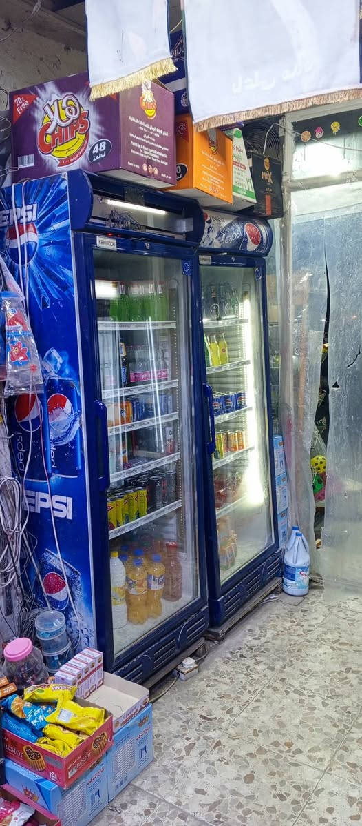 سلام أن شاء الله بخير أسواق للبيع الشعلة شارع الامين أم نجم تحتوي ع 5 برادات عامودية و 4 برادات سطحيه وسبلت جديد ( بالنسبة للسعر تجي تقيم باليرضي الله وبالعافية على الي ياخذها بعد شغلات بالمحل للاستفسار (***********) حبايب والله السبب طلع دوامي والحمد لله تحياتي للجميع
