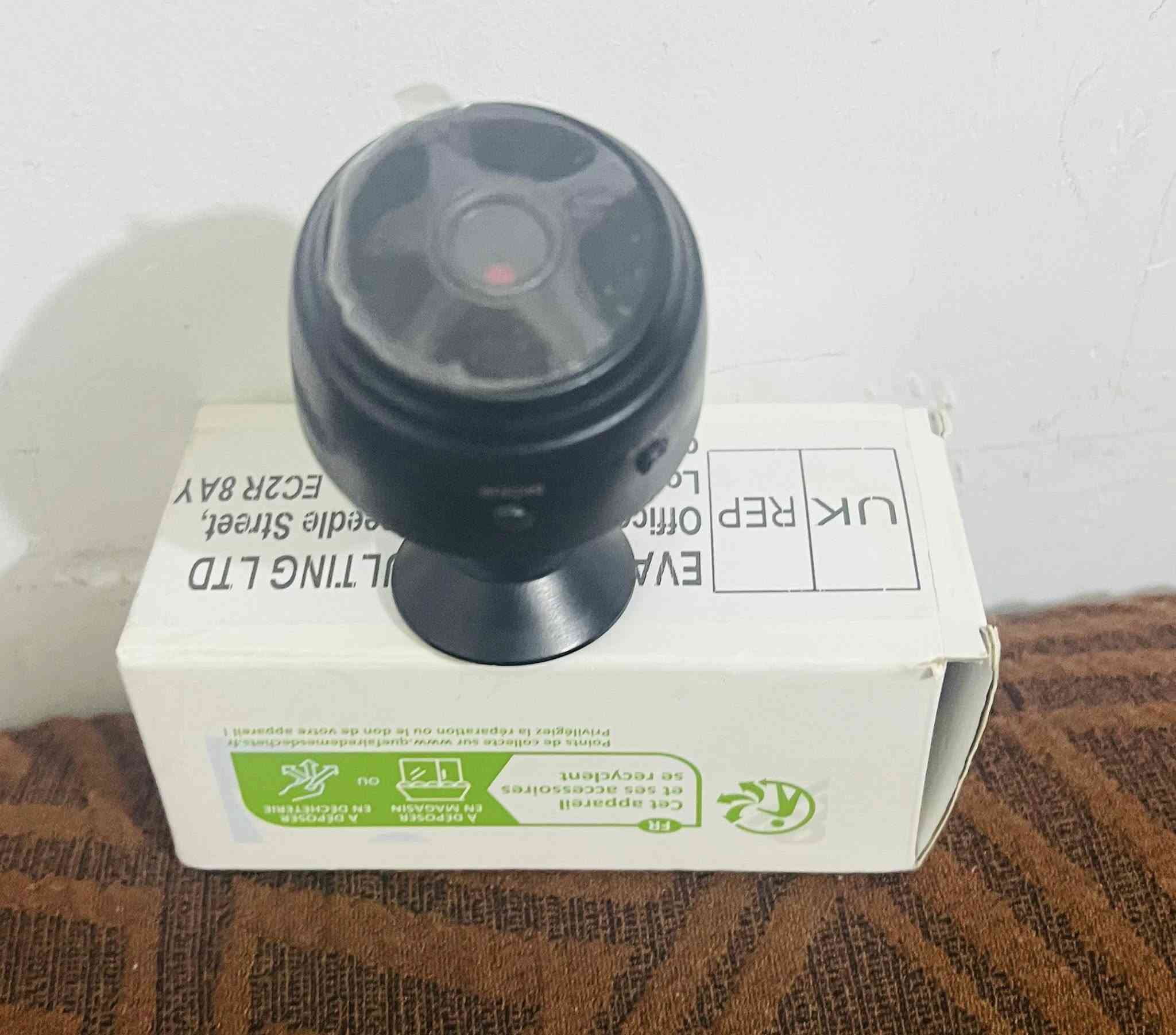 حبايب غراض بالة وجدد اصليات للبيع سعرهن شلع 35الف مكاني بغداد حي القاهرة ***********
توصيل مجاني كافة المناطق والمحافضات

سماعات ايفون 1
ايربود سماعة اصلي وتجاري 2
مداليات ساعة ودرنفيس 1
كيبل شحن جوستك جوكر 1
كامرا جديدة 1
كفرات اجهزة ايفون حديث عددهن 34
ساعة بالة كوبي يرادلة بس شحن1
لاصق حماية كامرة 16برو ماكس
