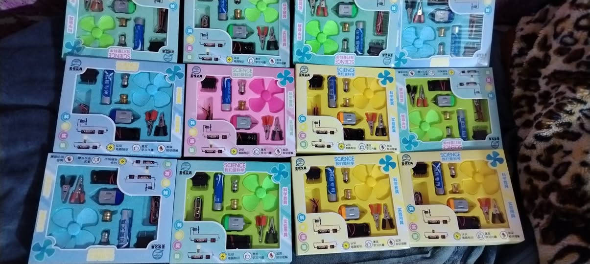 دائرة كهربائية تتكون من بطارية مصباح ومحرك
السعر 2000 دينار عراقي
يوجد توصيل كافة محافظات العراق

An electrical circuit consisting of a lamp battery and a motor. Price: 2000 Iraqi dinars. Delivery available to all Iraqi governorates.

سووڕی کارەبایی پێکهاتووە لە پاتری چرا و ماتۆڕ

نرخ: 2000 دیناری عێراقی

گەیاندن بەردەستە بۆ سەرجەم پارێزگاکانی عێراق


**إذا كنت صاحب هذا الإعلان وتريد حذفه لأي سبب، رجاءا أرسل رسالة إلى الدعم الفني**