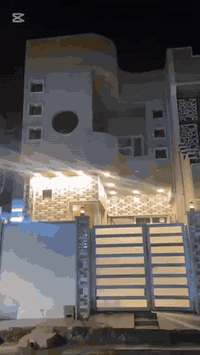 بيت للبيع مستعجل

السعر(92)مليون قابل لتفاوض
١.مساحه 108متر
٢.طابق ونص طابق الثاني بس يحتاج ارضيه+ وجص+ثانوي 
٣.مجاري كامل
٤. كهرب مسحوب كيبل كامل بس يحتاج توزيع بسيط
٥.حي الوحدة جمعية ام الربيعين معامله تمليك كامله مسلمه مع قرص كامل 
٦.خدمات فول كامله من جميع الجهات
للاتصال ***********
***********
