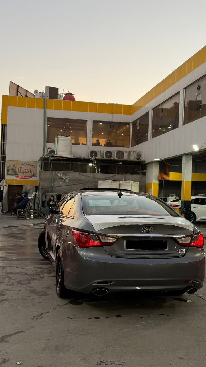 السلام عليكم
هونداي سوناتا 
موديل 2014 اصل 
محرك 2400 
ادوات ادوات دخول جديد (كصه جنطه)
((متومه ارقام وسنويه شمالي جاهزه)) 
السياره فول مواصفات فتحه 
تحكم ستيرن+وضعيه قياده ايكو 
كشنات كهربائيه كشنات تدفئه وتبريد 
بصمه وبمصات بيبان 
السياره خير من الله مواصفات فول لفول 
((تبريد ثلج))
السياره كامله  
دخول جديد 
مكاني بصره
السعر:50 وبيه مجال
رقم الواتساب:***********
رقم شريحه:***********
