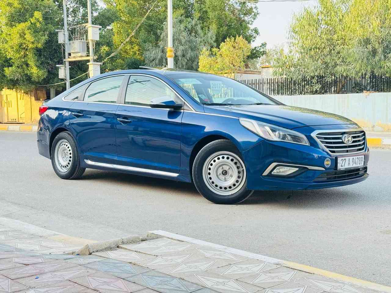 السلام عليكم للبيع سوناتا موديل 2017 وارد أمريكي رقم ذي قار إنكليزي سنويه إصدار جديد حره تحويل بيها تبديل جاملغ وباب وصبغ 3 قطع بدون عابر بدون دواخل افخاذ لغود برانكيتات شواصي مكفولات مواصفات سبورت أشاره ب المرايه دوس نيكل  دبل كزوز فتحة سقف عمل كشن جلد وكهرباء شاشه جبيره وكامره سويج عدد 2 لايت لد وعليها منضومه زنون تحكم استرين ارضيه مفروشه جلد دبل كزوز انضمه قياده وباقي المواصفات المعروفه 
ماشيه 146 سياره جديده محرك 2400 ما مفتوح تخم تاير جديد 
السعر 103 وبيها مجال 
العنوان الناصريه 
‭0787 412 9040
