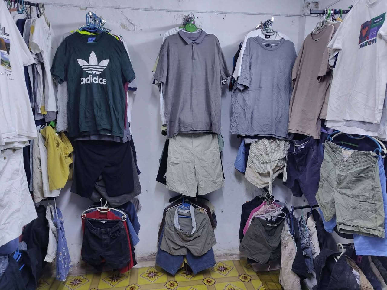 تيشيرت رجالي صيفي يتوفر قياسات خاصه وشبابيه سعر القطعه 3 آلاف دينار والبرموده سعر القطعه  بالف دينار العلوان حي صدرين قرب حسينية الزهراء


**إذا كنت صاحب هذا الإعلان وتريد حذفه لأي سبب، رجاءا أرسل رسالة إلى الدعم الفني**