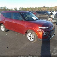 للبيع كيا صول موديل 2022 فول عدا الفتحة ماشية 46الف ميل حادث بسيط مرفق...