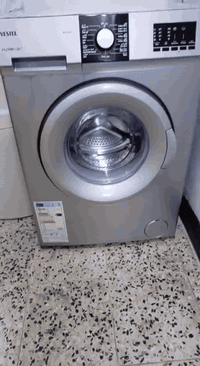 السلام عليكم غساله اوتماتيك للبيع شركه فيستل مستعمله شهرين أقل وبيهة نظام الفيتر العنوان حي أور للتواصل والاستفسار علرقم *********** سعر ٢٥٠ وبيهة مجال قليل شراي يدخل خاص
