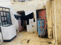 للبيع بيت سكني زراعي  
بيت مساحته 100 متر
 مع غرفة نوم وكاونتر 
يتكون من:
 • غرفة
 • صالة
 • استقبال
 • حمام + تواليت
 • منور
 • ستارة
 • صطح شتايكر
 
البيت مرتب وجاهز للسكن.
للاستفسار التواصل خاص 📞***********
