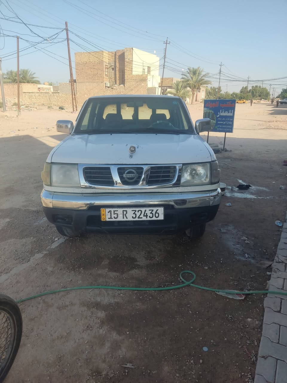 سلام عليكم نيسان موديل 2002 سنويه هزه رقم جديد بسمنه كير مكينه شاصي مكفول السياره بيه الباب مبدل وصبغ العتب المكان النجف رقم ***********
