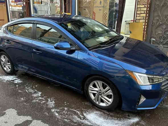 النترا 2019 وارد امريكي. صبغ جاملغ امامي وصندوق وطرف البنيد  بدون دواخل نص فول كير محرك كفاله ماشيه ٨٠ سياره جاهزه من كلشي رقم شمالي بأسمي  مداور ثاني يوم سنويه ٢٠٣١ محرك 2000 دوش تبريد ثلج تحكم استيرن جهتين حساس جانبي توقف ذاتي انظمة قياده   السعر ١٣٥ وبيه مجال
واتساب للتواصل ***********
