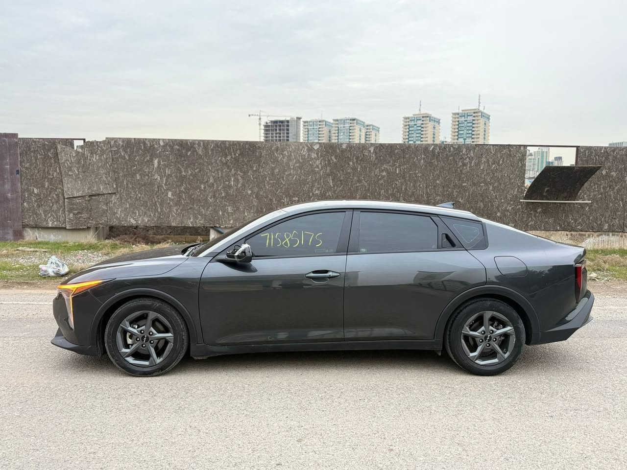 السلام عليكم
K4
موديل 25
محرك 2000دوش 
رادار أمامي نقطه عمياء 
رادار خلفي بصمه تشغيل عن بعد شاشه متصله كشنات مخمل السيارة ماشيه 10الاف جديدة السيارة رقم اربيل السيارة بـ اسمي ثاني يوم تحويل حادث بنيد وجاملغ بدون دواخل ***********
السعر 173 وبيها مجال قليل
العنوان بغداد شارع حيفا
