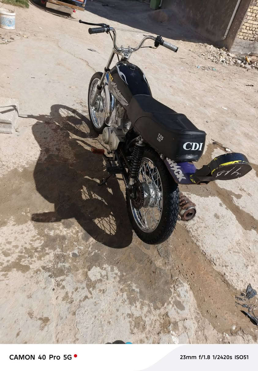 سلام عليكم دراجه كلك ربعه كير المكان نجف شارع السبيس *********** مكلف بلنشر خاص مامتواجد السعر 375وبيه مجال شي بصيط
