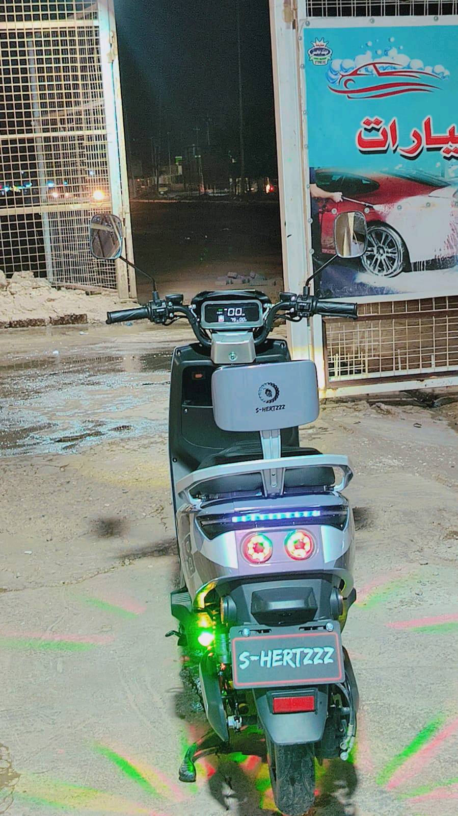 دراجه سكنس شحن 318 فئة السبورت ملفها 3000W بطاريات العدد 6 30A امبير دراجه طياره سرعتها الحقيقه 93 وتمشيك اقل شي 60 كيلو دراجه نظيفه 
1- سويجين وبصمتين وكارتين 
2- بيها فيشه وضع ECO الاقتصادي وفيشه ثانيه وضع SPORT يعني طياره 
العنوان بغداد الحسينية ماخذها بل 900 والسعر.650 وبيها مجال للشراي 
الرقم *********** متوفر واتساب    
الدراجه حييييل نضيفه مكفولة كفاله عامه 
