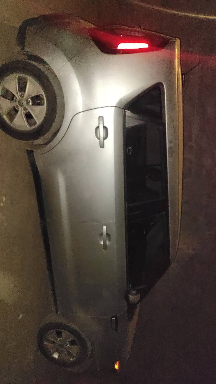 السلام عليكم  صول ٢٠١٦ بغداد وبسمي ماشي ٨٢ الف سيارة ليبل واحد  كلها فول اي شي مابيها ماعدها حداديه شويه تعبانه    متوازي على بيع  ١١١ ورقة  ***********
