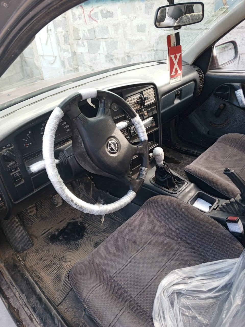 سلام عليكم اوبل اوميكه موديل 92رقم كركوك مشروع وطني لل 28دفتر بانزين شرط التحويل والغرامات حادث مابيها تخم تاير جديد صدر جديد سلايت السعر 32وبيها للاستفسار ***********
