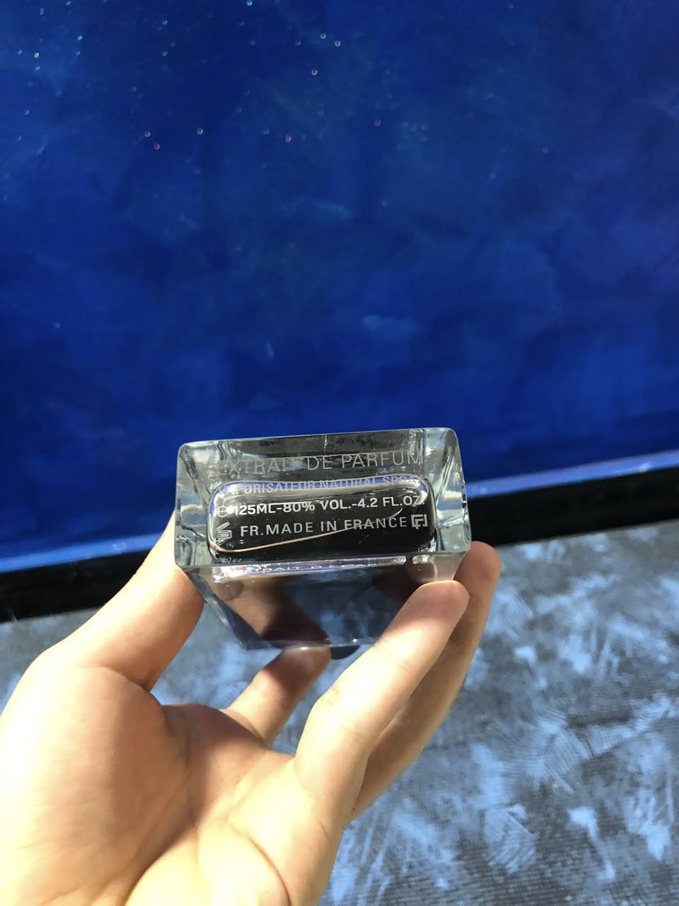 للبيع او للمراوس عطر Elegance من cronford
بديل بوا امبيريال 
مستخدم منه رشات اقل من مل ماخذه من الرجل الفضائي والوصل موجود والكارتون موجود والتفاصيل موضحه بالصور تكدرون تتاكدون منه اصلي 
السعر 40 الف مع العلم ماخذه ب50 مثل ماموضح بالوصل 
توصيل موجود 
ومراوس موجود نزل شنو عندك بالتعليقات او بالخاص


**إذا كنت صاحب هذا الإعلان وتريد حذفه لأي سبب، رجاءا أرسل رسالة إلى الدعم الفني**