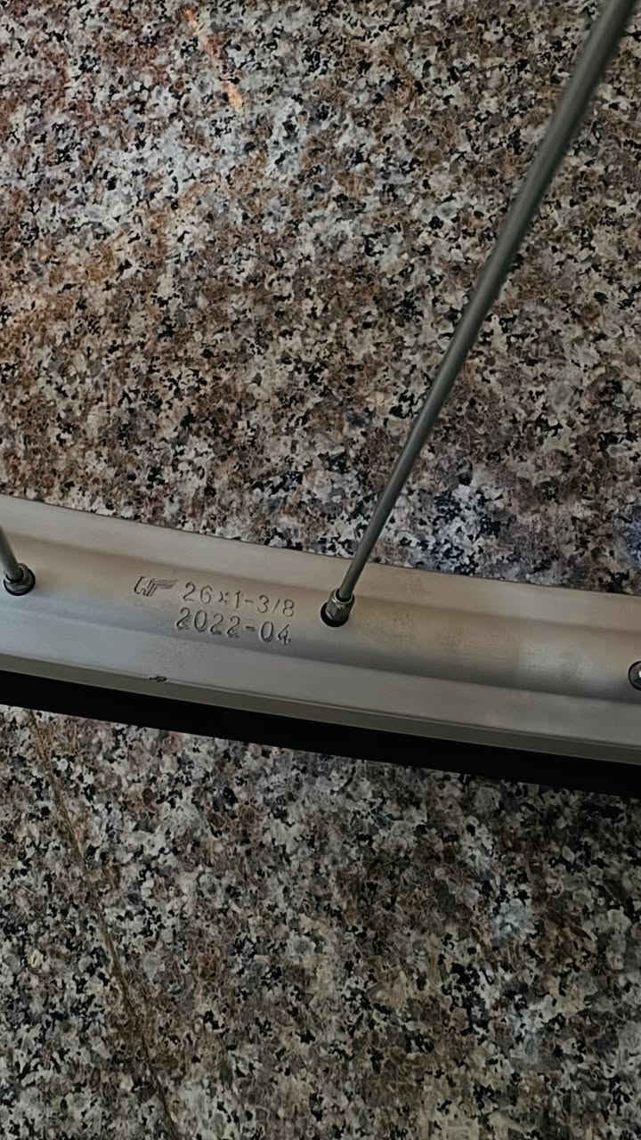 سلام عليكم باسكل بطه مديل ٢٢ لون مميز بطيخي الباسكال جديدي غير مستعمل يعني ما طالع شوارع السعر خاص المكان نجف حي عداله


**إذا كنت صاحب هذا الإعلان وتريد حذفه لأي سبب، رجاءا أرسل رسالة إلى الدعم الفني**