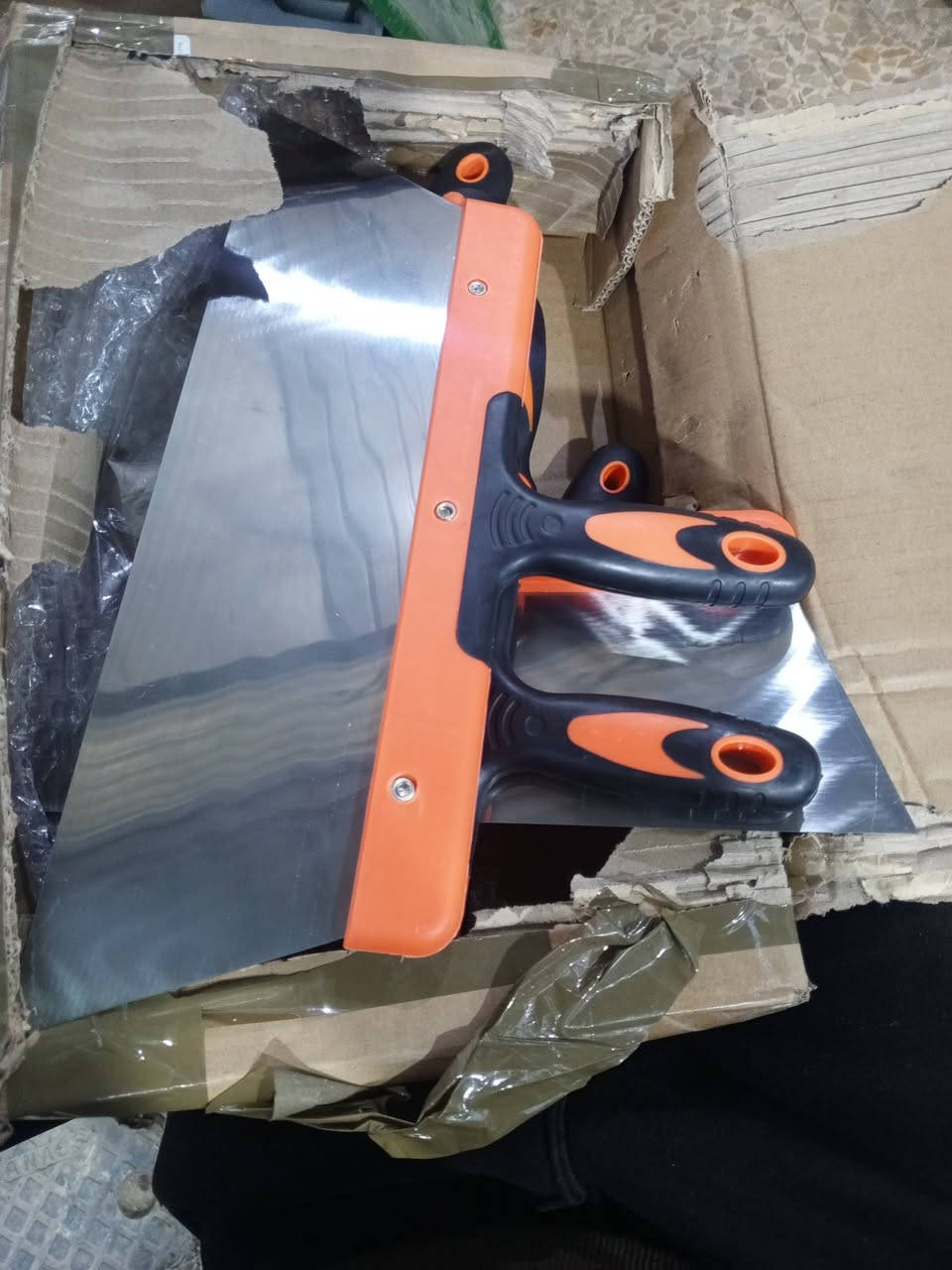 سكين معجون، مجموعة ادوات مكشطة طلاء من الستانلس ستيل، ٩ قطع،  لاصلاح الجدران الجافة، ازالة ورق الحائط، وضع المعجون، الجص، الاسمنت، اللاصقق


**إذا كنت صاحب هذا الإعلان وتريد حذفه لأي سبب، رجاءا أرسل رسالة إلى الدعم الفني**