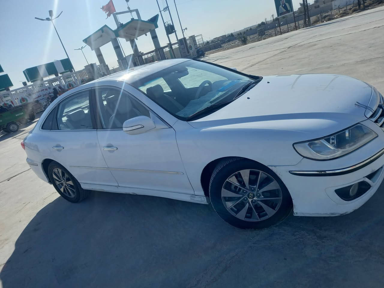 السلام عليكم 
ازيرا للبيع موديل 2011 خليجي 
مكينة 2700
رقم اربيل الجديد 
السياره فول مواصفات 
حساس خلفي 
مري شفط 
تحكمات فتحه 
لايت زنون عالي وناصي
كامره 
بيه قطع وحده صبغ الجاملغ الايسر لامامي
جه السايق السعر115وبيه مجال مكان بغداد النهروان رقمي
 ***********
