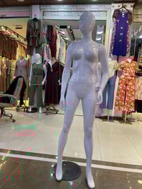 متوفر  من هاي الملكانه عدد 11 كلش نضيفات 07722525633