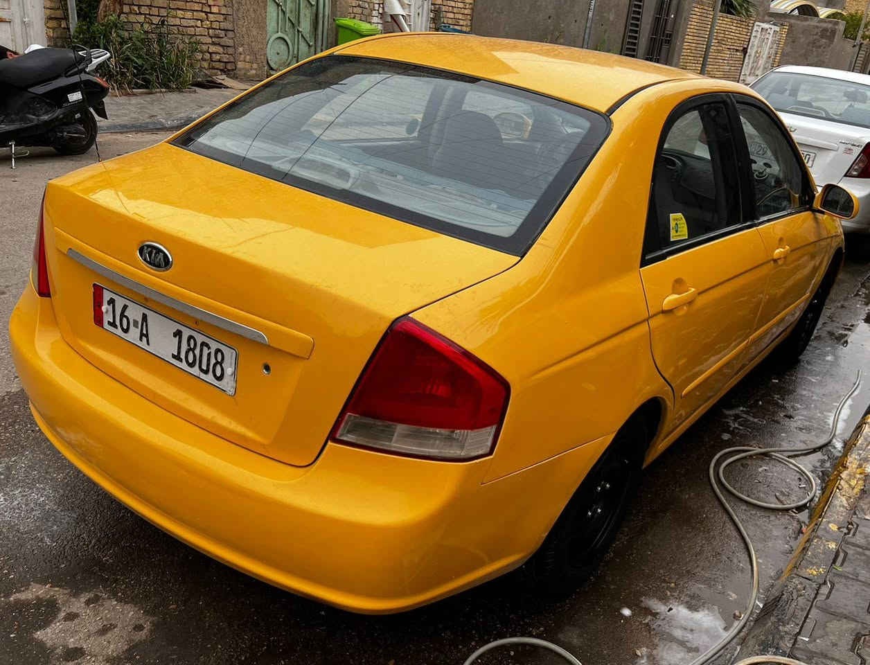 السلام عليكم
كيه اسبكتره 2009 رقم انكليزي قادسيه مداور ثاني يوم 
سنويه ل28 هيئه غرامات مصفره باتري جديد تايرات خير من الله مكينه 2000 حداديه 75 % سياره جاهز ما نقصه شي تدفئه تبريد شغاله السياره بالكوت السعر 
75 بيع او مراوس ***********
