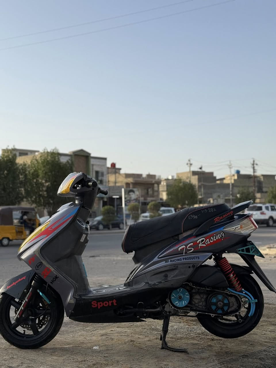 السلام عليكم
سكنس فحل الدراجه جديده 
الدراجه بلاديه دزويد بيهة للجماليه 
مكينه ما مفتوح بيهة برغي واحد 
جيب فيتر وياك وفحص 
مكاني بغداد (السيديه )
رقم تلفون (***********)
سعر الدراجه مليون 200 وبيهة مجال
