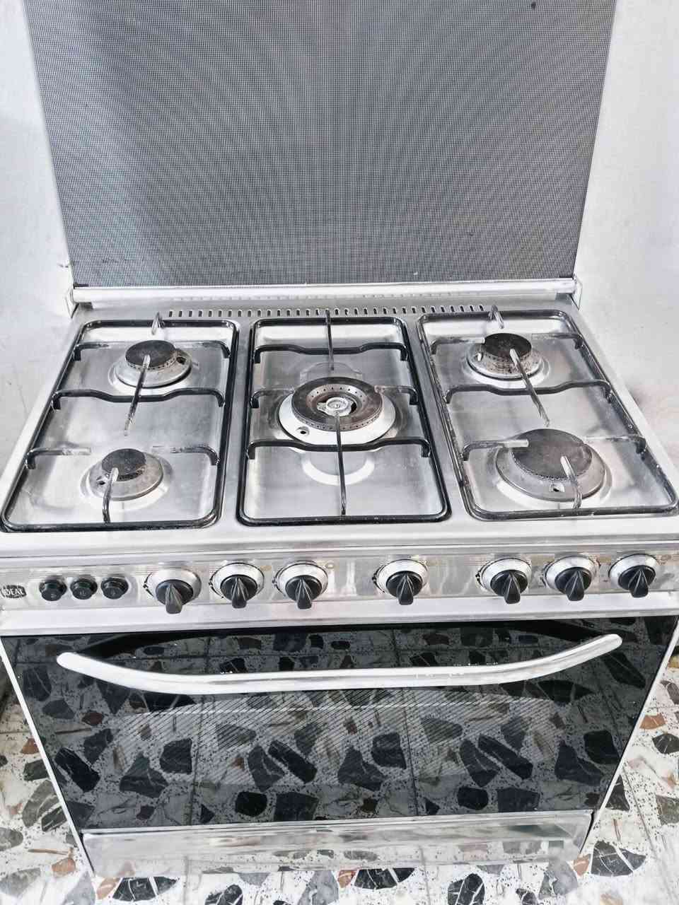 طباخ اديال مصري الاصلي جديد علفحص باب أول استعمال قليل فرنه فوك وجوة شغال. مابي اي نقص


**إذا كنت صاحب هذا الإعلان وتريد حذفه لأي سبب، رجاءا أرسل رسالة إلى الدعم الفني**