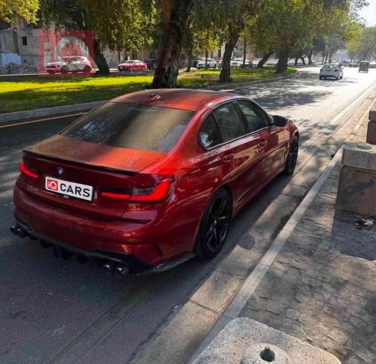 330i 2021 M package بلادي مختم M بكل مكان
لون مشمشي نادر ومميز كلش يعني كم قطعة ببغداد تنعد بالاصابع
موديل 2021
وارد امريكي ضرر 4 قطع 
رقم اربيل باسمي هزة سنوية كلة بشرط توين باور توربو
مواصفات البي ام معروفة ميحتاج اكتبهن فول الفول شنو ابالك مواصفة موجودة بيهة
سيارة بدون نقص جديدة بكل معنى الكلمة وع ايدي وتخم تايرات جديد وماشيه 55 الف حقيقي
والسيرفس كله يم منتظر اوتو 
السيارة مظلومه بالصور بالحقيقة بيهة نصبة تخبل منين ما تشوفه 
مواصفات مفوله
 للأستفسار *********** موجود واتساب و رصيد بكل وقت
