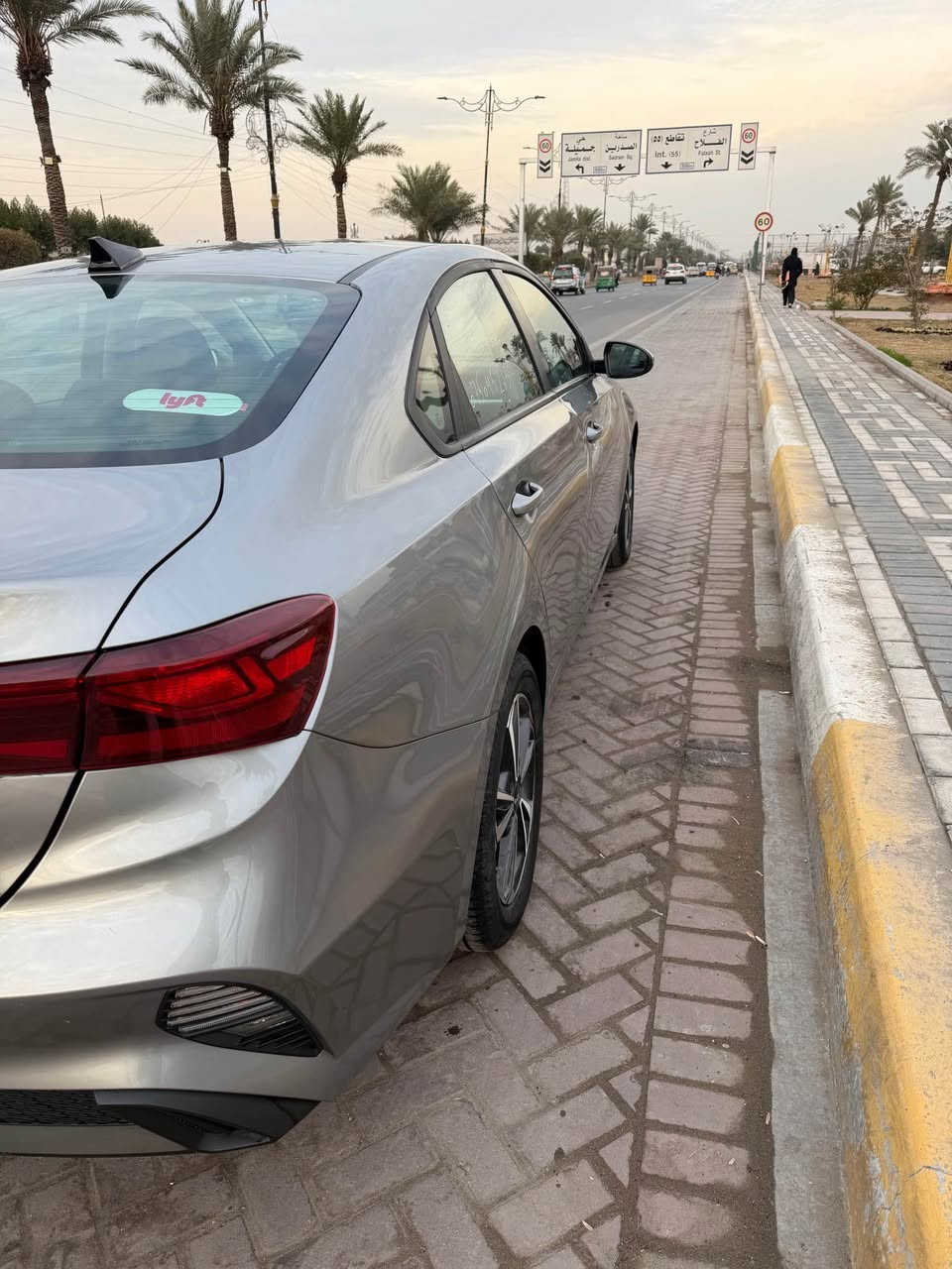 السلام عليكم 
كيا فورتي   موديل 2024 
حادثها  جاملغ امامي وباب صفحة سكن مبدلات  وبيها صبغ  شويه بل باب  
    
بدون دواخل شاصي لغد. مكفوله بجم كبس  ابيعلك شرط السونار
  
كير مكينة تبريد مكفوله
 السيارة جديده. ترايك وين متريد   

 
رقمها  اربيل 
ب أسمي تحويل ثاني يوم 
 ماشيه٣٢
سعرها.150وبيها مجال بسيط.  

*********** بغداد, العراق
