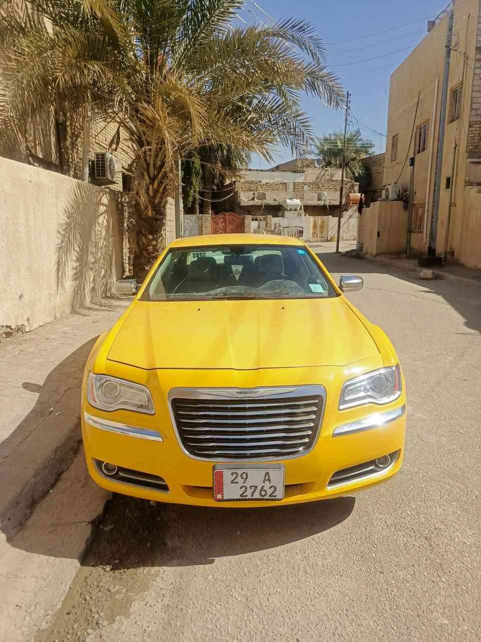 سلام عليكم اوبامه موديل 12 مصفره هيئه وغرامات خط جديده جديد تخم تاير حداديه امامي وخلفي  تبريد ثلج تدفئه خطه عماره بغداد سنويه بعده ماصاقطه150 وبيه مجال مكان السياره العماره ***********
