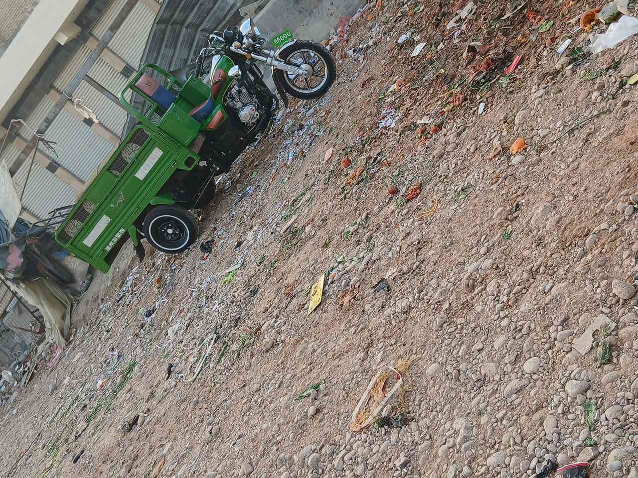 سلام عليكم ستوته البيع مديل 25اوراق سكنر  مكان بغداد المعامل  سعر2400وبيهه مجال شي قليل رقمي ***********
