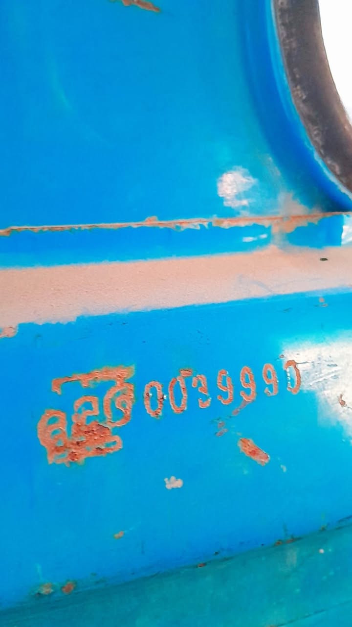 السلام عليكم ورحمة الله وبركاته  كية بنجو للبيع مديل ٩٥ سيارة بلادية مكينة جديدة صدر جديد تايرات امامية نص عمر تايرات خلفية جديدة تخم جديد مكينة تجفيت جديد بم و نوزل جاھزات تجفيت جديد كلج جديد كربائياتھا كلھا شغالة السيارة عوزھا ترتيب بسيط للتصال ع الرقم*********** اخوان السيارة للبيع فقط سنويتھا جديدة لغاية٢٠٣١ جامة امامية جديدة ھزة جديدة  بيع مستعجل بسعر مناسب مكان السيارة بغداد الامين الثانية. 
ملاحظة:اخوان الي يشتري لا يشلع كَلبي شرط التحويل.
