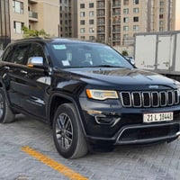 جيب كراند شيروكي فول مواصفات لمتد  موديل 2018 رقم سليمانيه  حادثها جام...