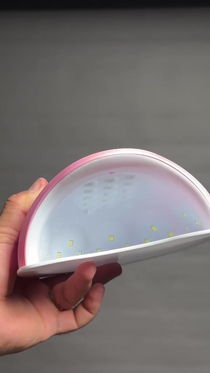 مجفف أظافر بالأشعة فوق البنفسجية / LED

للحصول على تجربة تجفيف أظافر سريعة، آمنة وفعّالة كالمحترفين، مع حماية للعينين ومظهر أظافر دائم التألق واللمعان.

تصميم عملي وأنيق يناسب كل المساحات، سواء في المنزل أو صالونات التجميل 

مجهز بتقنية LED وUV مزدوجة لتجفيف الأظافر بسرعة وفعالية

مؤقت ثلاثي السرعات يوفّر الوقت ويمنحك الحرية في اختيار مدة التجفيف المثالية: 30 ثانية، 60 ثانية، 99 ثانية مع الحث التلقائي

الطاقة المتوفرة: 36 واط، 54 واط، 72 واط

الجهد الكهربي المقدر: 5 فولت / 3 أمبير

يصدر ضوءًا يشبه ضوء الشمس الطبيعي، لطيف على العينين وغير مؤذي للبشرة

تصميم مبتكر غير مسود يحافظ على لون الأظافر ويمنع الاصفرار

المقاس: 183 مم × 87 مم × 176 مم، مناسب للاستخدام المنزلي أو في صالونات التجميل

أظافر مشمسة، راحة للعين، وتخفيف الإحساس بالحرقان

مصابيح LED بمصدر ضوء مزدوج (365+405 نانومتر) لعلاج جل الأشعة فوق البنفسجية، مادة البناء، وجيل LED

خيارات 12 مصباح LED، 18 مصباح LED، 30 مصباح LED لتناسب كل احتياجاتك
يوجد خدمة توصيل لجميع المحافظات العراق


**إذا كنت صاحب هذا الإعلان وتريد حذفه لأي سبب، رجاءا أرسل رسالة إلى الدعم الفني**