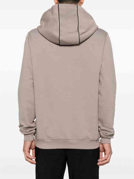 في أزياء عواشة. يتوفرهودي ماركة اصلي  بالوان مختلفة وكذلك خصم ٨%لكل من طرف كروب السوق الميساني المفتوح الأصلي عنوان/العمارة عواشة شارع الدوريات قرب حلويات الحمداني  او الاتصال بخدمتكم ***********
