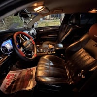 للبيع اوباما سي 300 مكنيه 3600 وارد امريكي موديل 2019اصل  تخم تاير جدي...