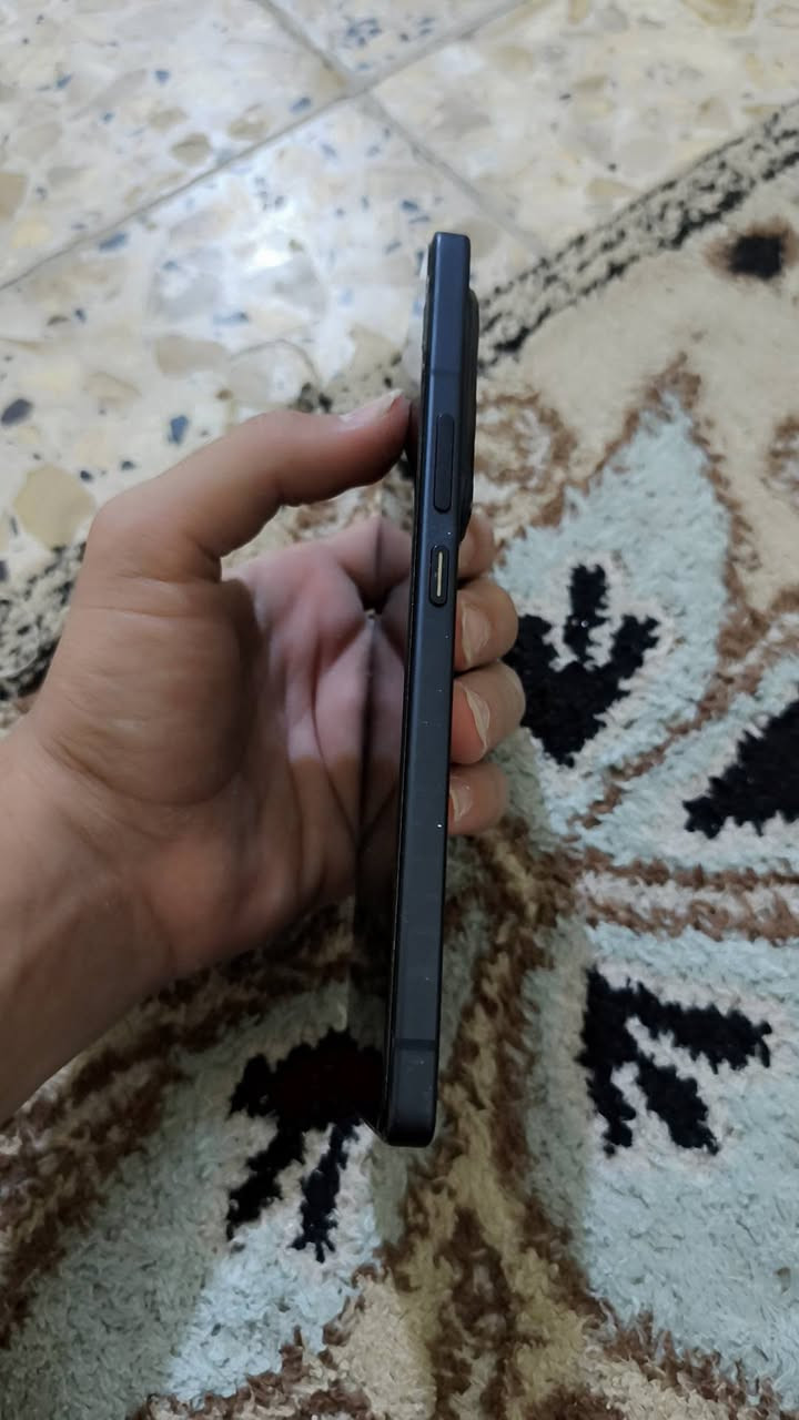 السلام عليكم
انفنكس نوت 50 برو/ لون اسود
جهاز غني عن التعريف شاشه 144 هيرتز
جهاز جديد النظافه 95/
الذاكره 256 والعشوائيه 12+12
كامل ملحقات عده الشاحنه ماكو بس الماك سيف موجوده
عنواني بغداد حي اور والسعر 275 وبي مجال للشرايي
