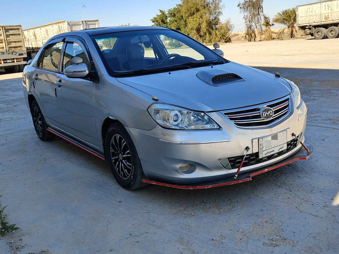 السلام عليكم للبيع بي واي دي G3 موديل ٢٠١٦
#بسمي #مشروع_وطني كير اوتوماتيك مكينه ١٨٠٠ سياره جاهزه مابيه اي نقص مكفوله من الصبغ والضربه  بصمه فتحه تحكم ستيرن 

 #السعر_65 وبيها مجال 
 هاتف ***********
