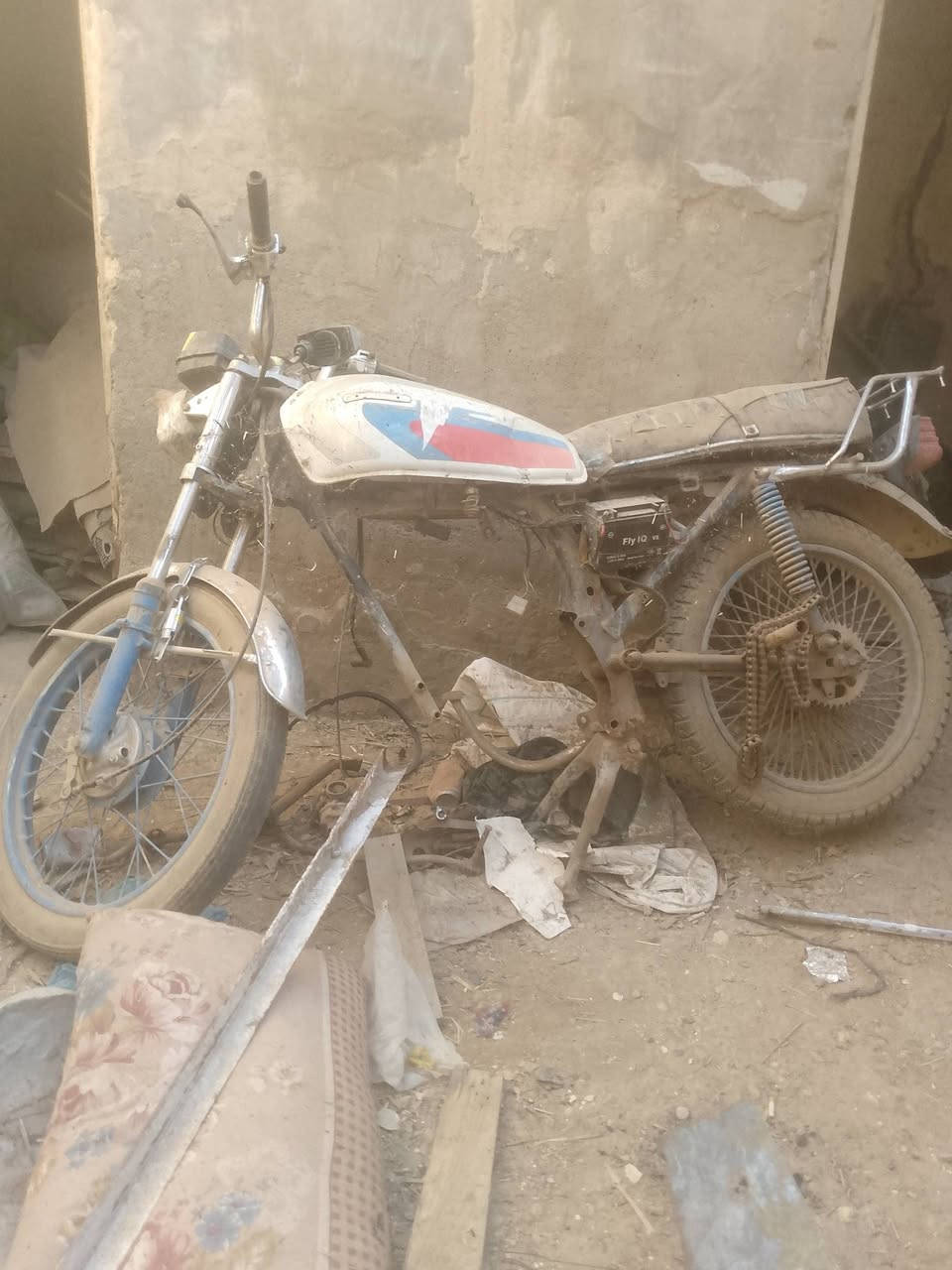 دراجه اربعه كير كلك عوزه بس محرك  ***********
