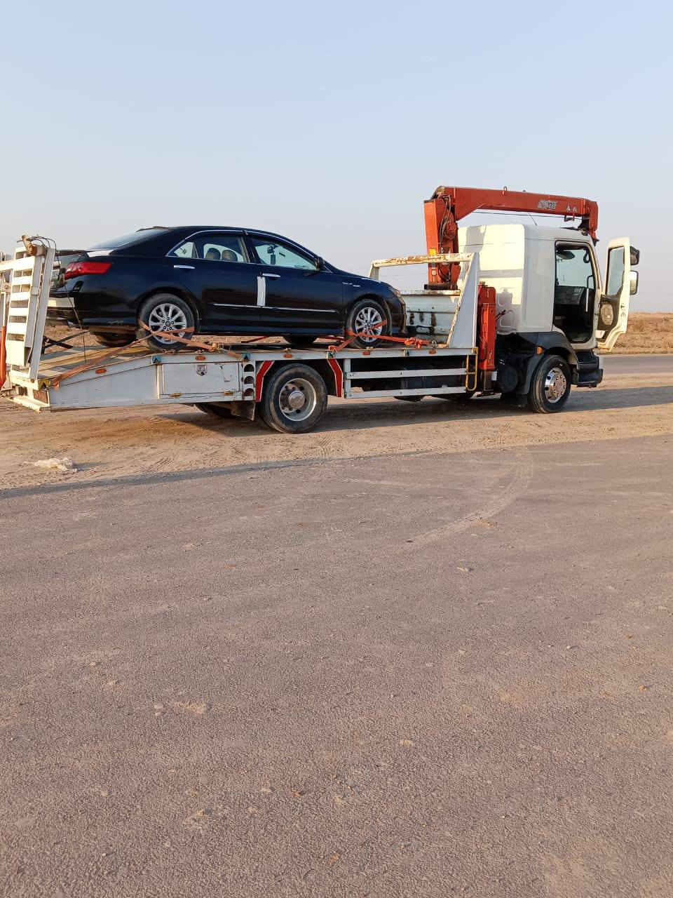 السلام عليكم 
يوجد كرين فالفو 
حموله 18 طن 
متواجدين طيل ايام الاسبوع 
وحي الگرايب 
انواع السيارات الدراسات المحركات كرفانات 
اخراج قطاسات 
شغل گهرباء تسليك
تنصيب عواميد 
متواجد بس رمش واحنه نتصل 
علي الداوود  ***********
حسين الداوود ***********
