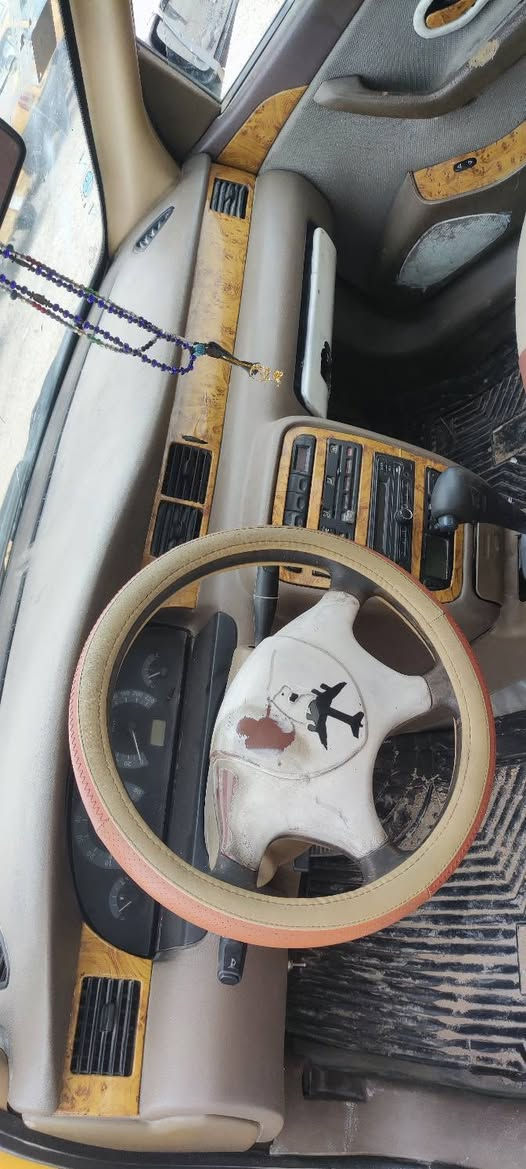 سلام عليكم سياره سمند موديل 11مكفوله كفالة بس بيه طخه بل باب سائق ومرجعه علا بارد  مكينه كورله بيكاجو الحديث مكفولة سياره جاهزه السعر 33وبيه مجال مكاني كربلاء الحولي ما متواجد علا الفيسبوك هذا رقم صاحبه ***********
