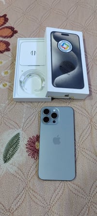 ايفون 15 برو ماكس شرق اوسط ذاكرته 256 بطاريته 86 نظيف زلغ ما بيه للبيع...