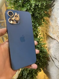 آيفون ١٢ برو ماكس • ذاكرة ٢٥٦ • بطارية ٨٠٪